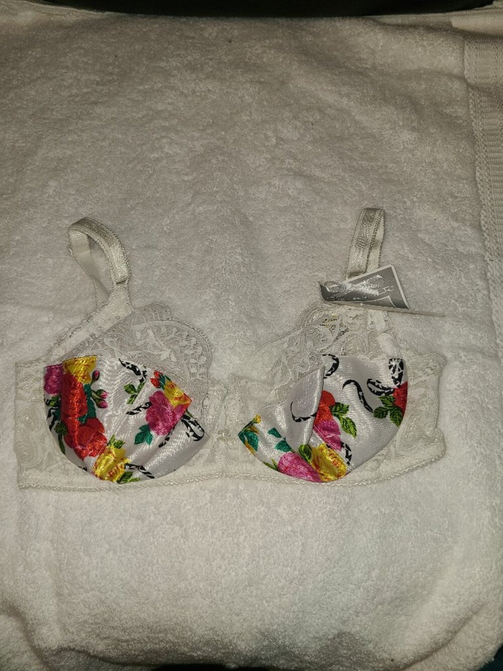 VTG NWT Oscar de la Renta Satin Lace Bra Unpadded Underwire Union 32 C Floral